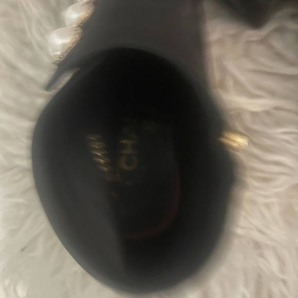Chanel pearl embellished ankle boots size 39 - Picture 3 of 8